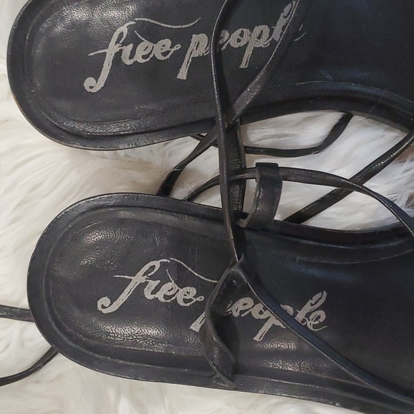 NWOT Free people woman's black strappy sandals size 38 us 8 - Picture 3 of 15